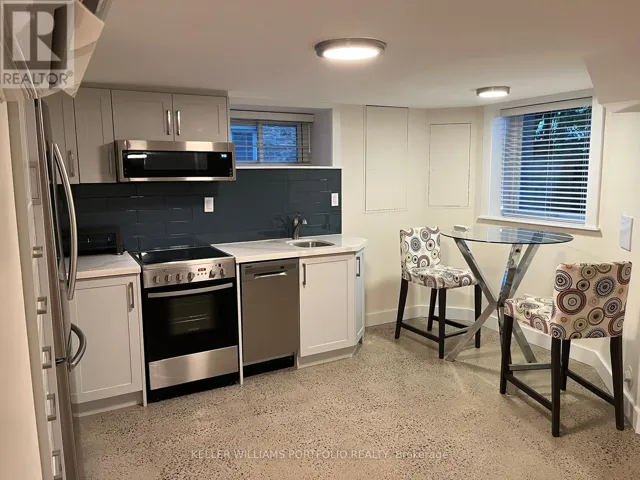BSMT - 172 HIGH PARK AVENUE, Toronto (High Park North), Ontario M6P2S4