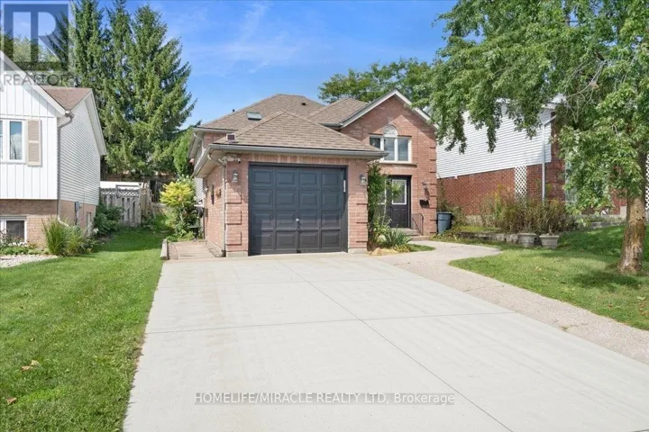 150 BANKSIDE DRIVE, Kitchener, Ontario N2N3E4