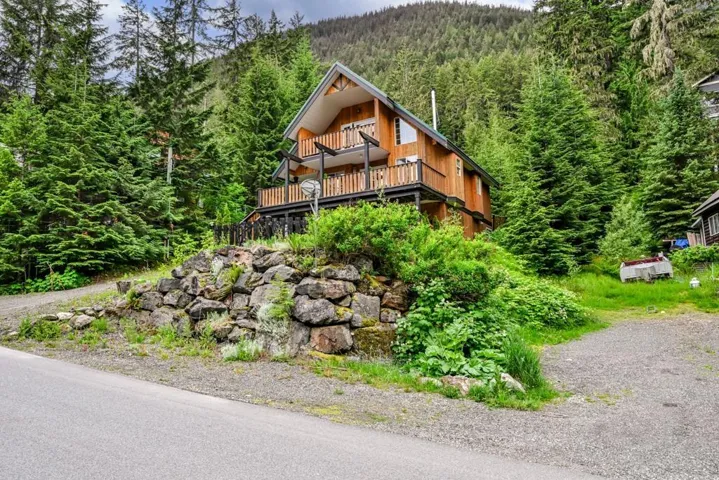 14883 PARKWOOD STREET, Sunshine Valley, Sunshine Valley, British Columbia V0X1L5