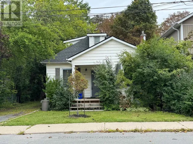 153 MACDONNELL STREET, Kingston (Central City East), Ontario K7L4B9