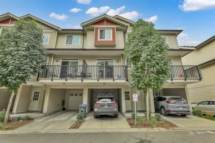 121 13898 64 AVENUE, Surrey, British Columbia V3W1L6
