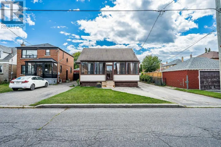1 DAVIDSON AVENUE, Toronto (Clairlea-Birchmount), Ontario M1K1C2