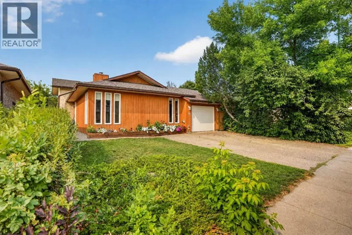 47 Wildwood Crescent W, Lethbridge, Alberta T1K6C8