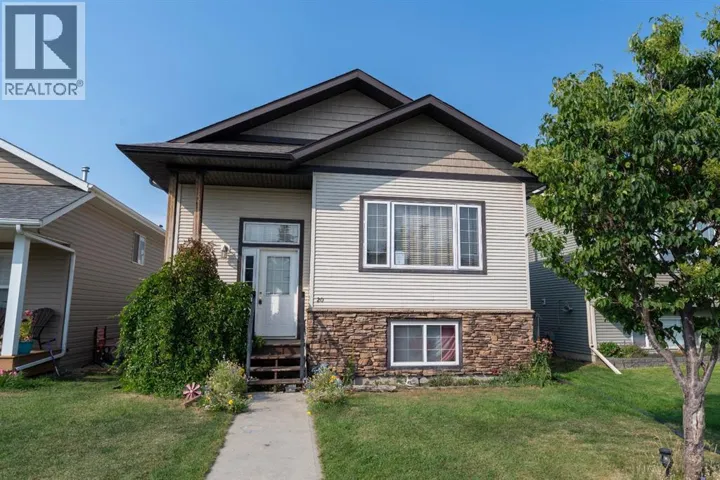 20 Horne Close, Sylvan Lake, Alberta T4S0C4
