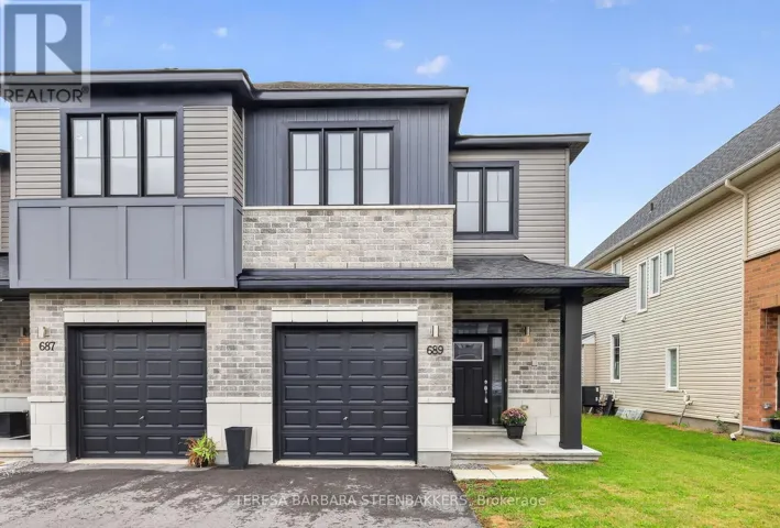 689 TALIESIN CRESCENT E, Ottawa, Ontario K2S2W5