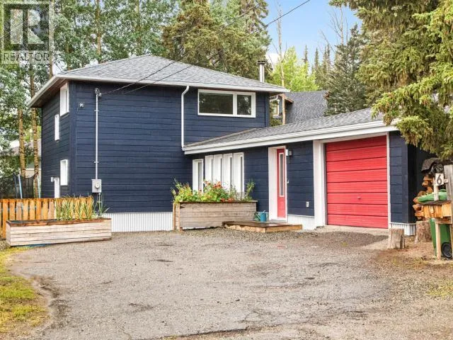 6 CHALET CRESCENT, Whitehorse, Yukon Y1A3H1