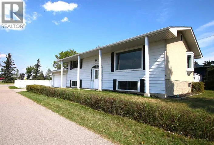 108 Flett Drive NE, Airdrie, Alberta T4B1N2