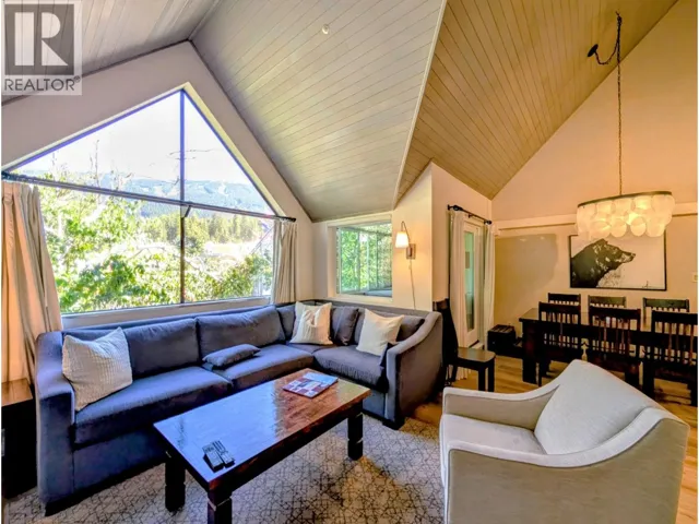 903(51) 4293 MOUNTAIN SQUARE, Whistler, British Columbia V8E1B8