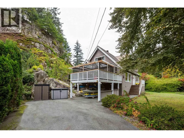 5607 EAGLE HARBOUR ROAD, West Vancouver, British Columbia V7W1P4