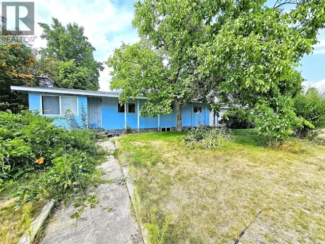 2716 4th Ave Avenue, Castlegar, British Columbia V1N2S2