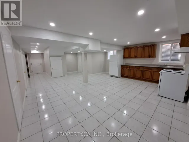BSMT - 135 SUNNY MEADOW BOULEVARD, Brampton (Sandringham-Wellington), Ontario L6R2H8