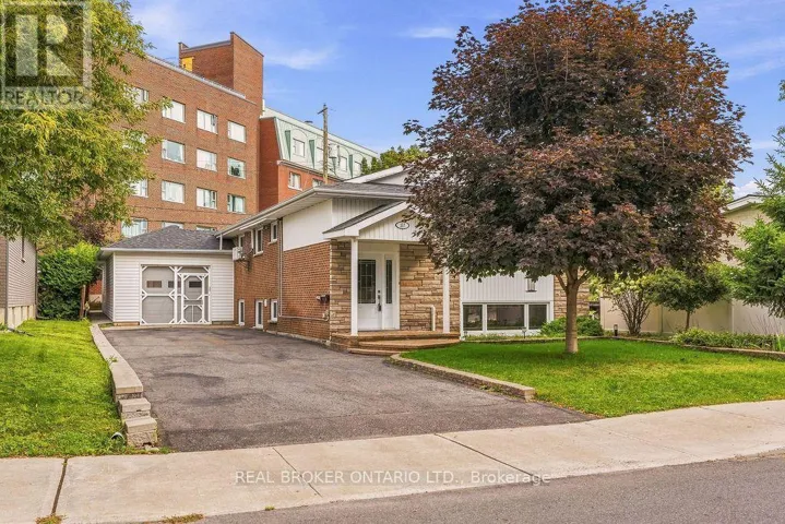 257 LAVERGNE STREET, Ottawa, Ontario K1L5E4