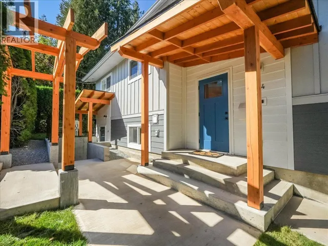 324 Richards Street W, Nelson, British Columbia V1L6E8