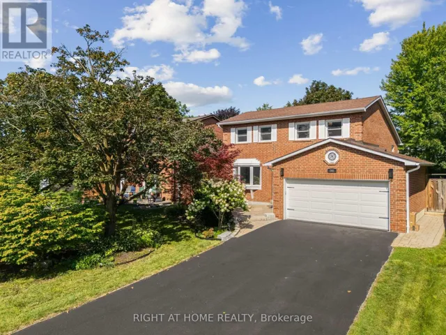 262 YORKSHIRE DRIVE, Newmarket (Bristol-London), Ontario L3Y6J7