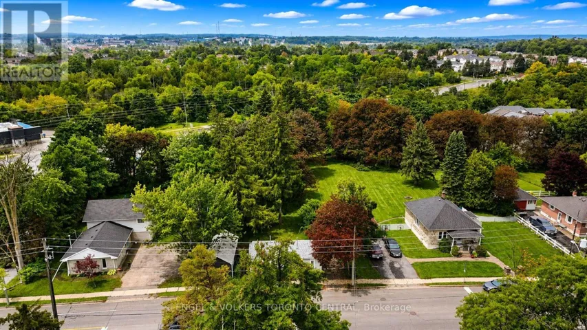 204 COX MILL ROAD, Barrie (Painswick North), Ontario L4N4G5