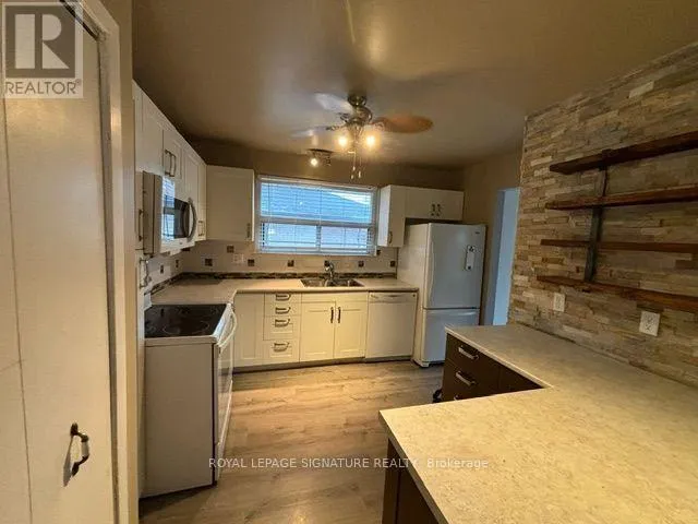 UPPER - 2551 PADSTOW CRESCENT, Mississauga (Clarkson), Ontario L5J2G2