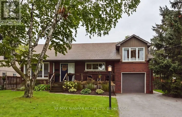 9 YOUNGBLUT AVENUE, St. Catharines (Vine/Linwell), Ontario L2N1M9