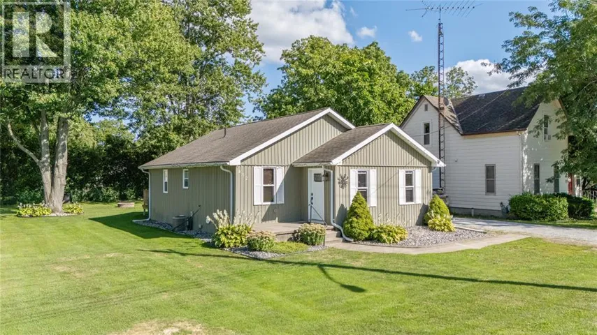452 MAUDE STREET, Petrolia, Ontario N0N1E0