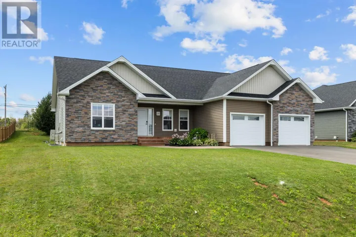 31 Lantern Crescent, Cornwall, Prince Edward Island C0A1H8