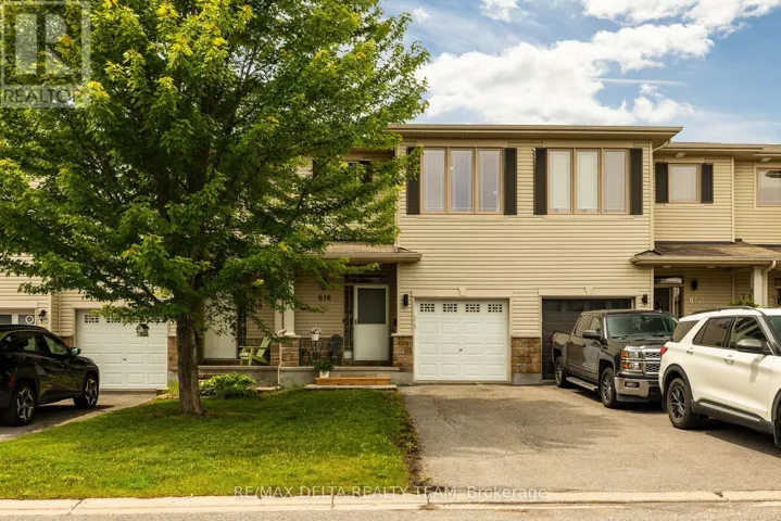 616 SPIKEMOSS PLACE, Ottawa, Ontario K4A0C9