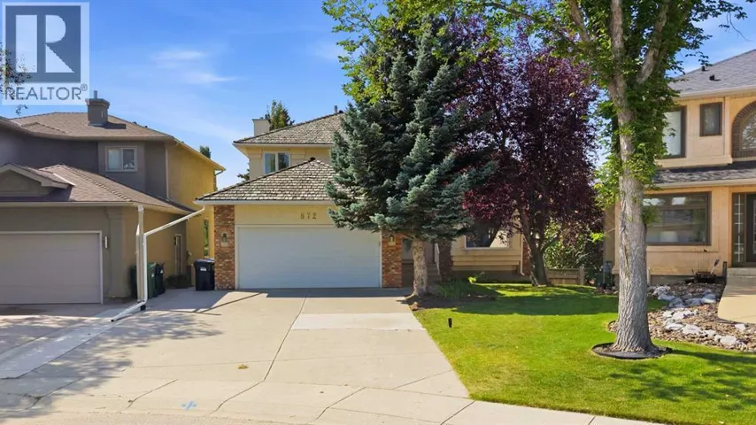 872 Sierra Morena Court SW, Calgary, Alberta T3H3C6