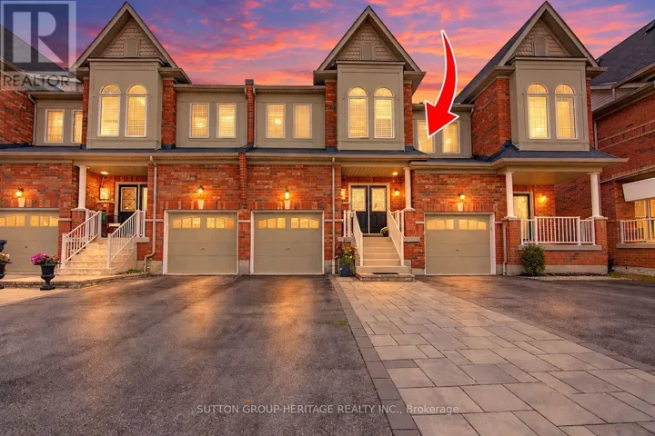 15 CLARINET LANE, Whitchurch-Stouffville (Stouffville), Ontario L4A0N8