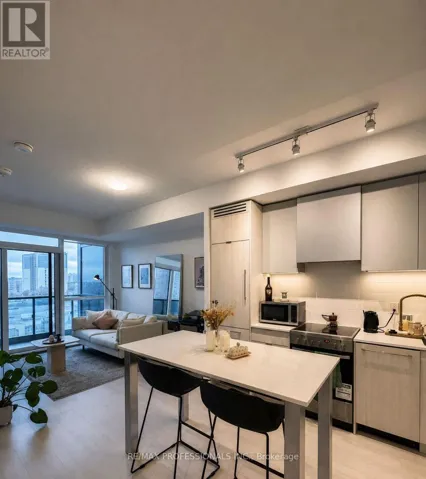 726 - 10 GIBBS ROAD, Toronto (Islington-City Centre West), Ontario M9B0E2