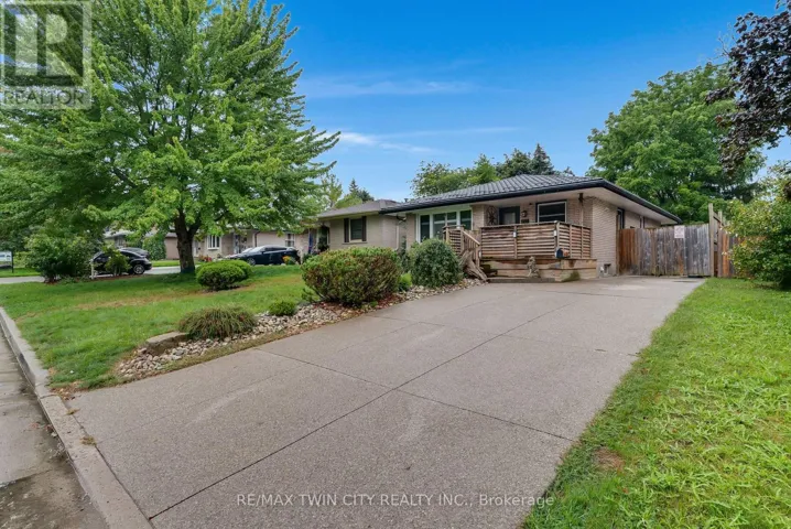 83 KIMBERLY CRESCENT, Kitchener, Ontario N2E1C8