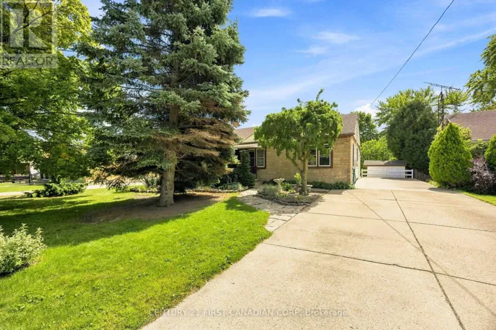 1027 LONDON ROAD, Sarnia, Ontario N7S1N9