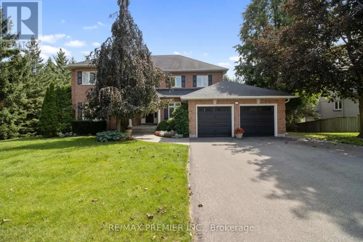 19 STOCKDALE CRESCENT, Richmond Hill (North Richvale), Ontario L4C3T1