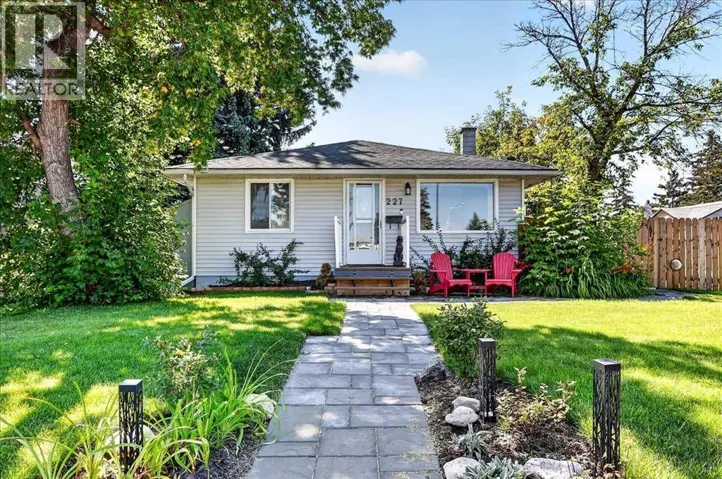 227 Lynnwood Drive SE, Calgary, Alberta T2C0T1