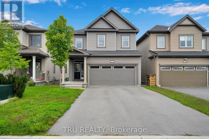 207 QUARTER HORSE STREET, Ottawa, Ontario K2S0X8