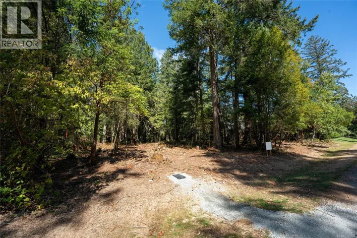 750 Dalkeith Ave, North Saanich, British Columbia V8L5G7