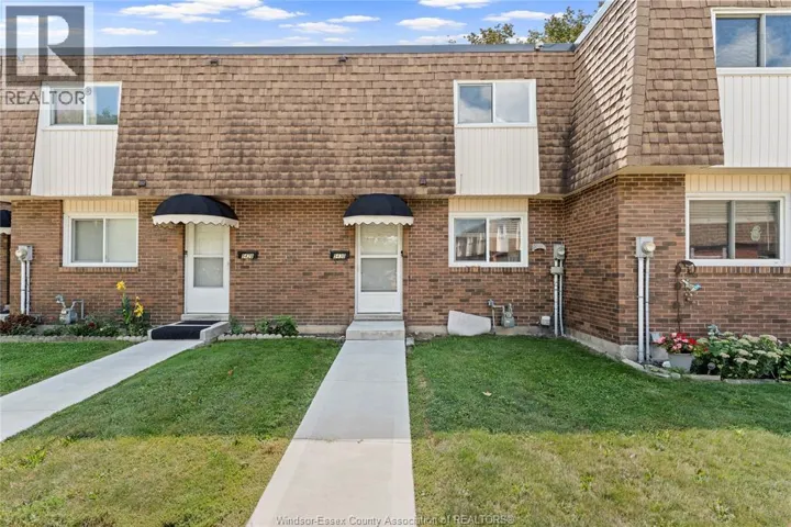 5430 LASSALINE, Windsor, Ontario N8T1A8