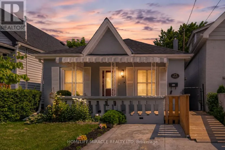 25 HOPE AVENUE, Hamilton (Crown Point), Ontario L8H2E1