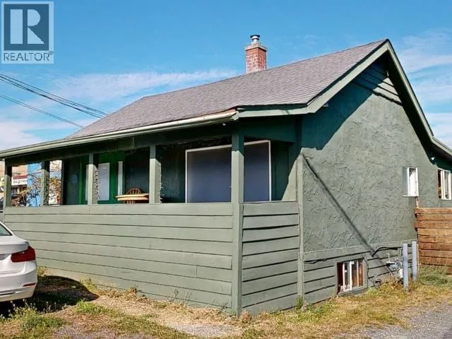 4474 JOYCE AVE, Powell River, British Columbia V8A3A6