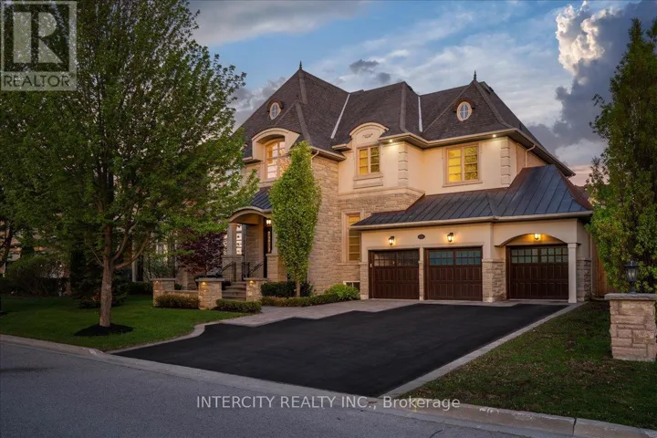 233 CARISBROOKE CIRCLE, Aurora (Bayview Southeast), Ontario L4G0K4