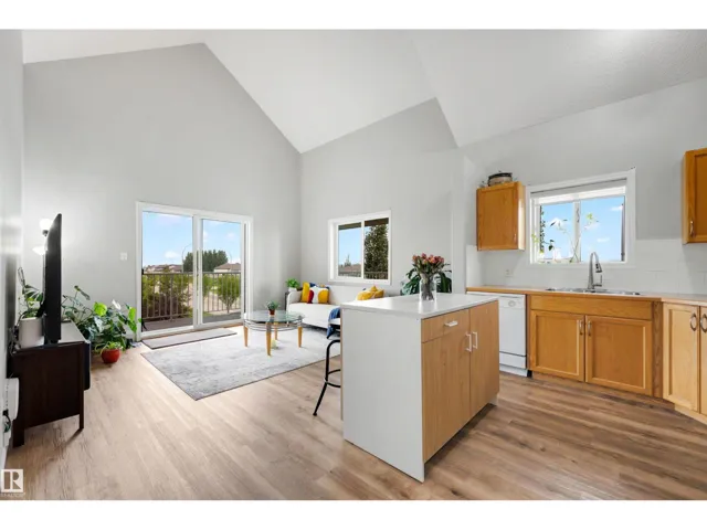 #427 3425 19 ST NW, Edmonton, Alberta T6T2B5