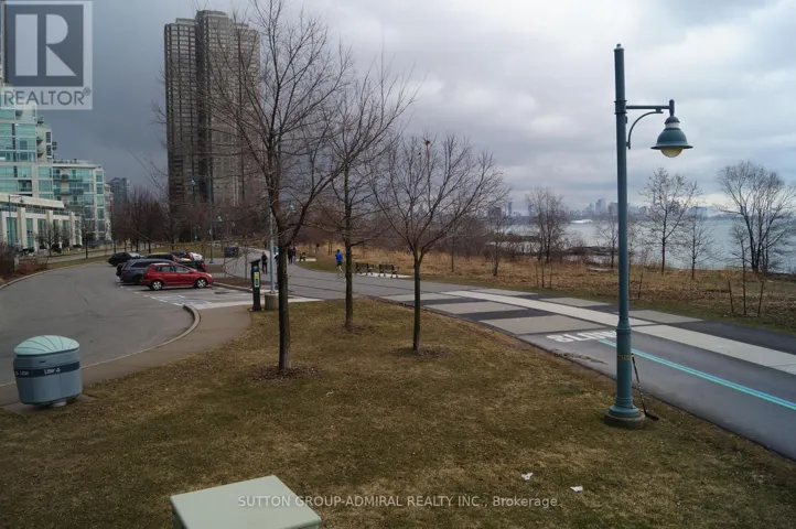 1914 - 30 SHORE BREEZE DRIVE, Toronto (Mimico), Ontario M8V1A1