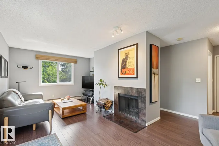 #303 10838 108 ST NW, Edmonton, Alberta T5H3A6