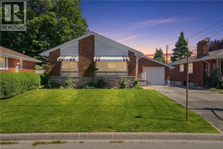 18 PLEASANT Avenue, Stoney Creek, Ontario L8G2L2