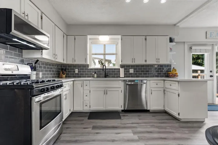 46551 TETON AVENUE, Fairfield Island, Chilliwack, British Columbia V2P6M3
