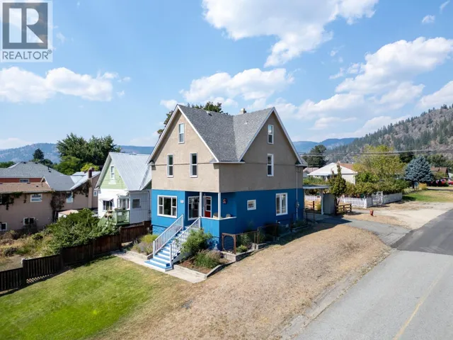 715 72ND Avenue, Grand Forks, British Columbia V0H1H0