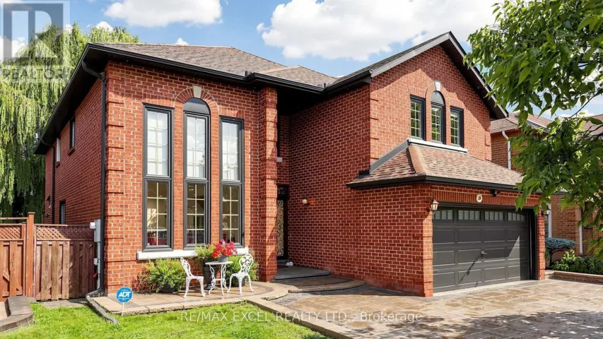 2B TRINITY CRESCENT, Richmond Hill (Doncrest), Ontario L4B2S4