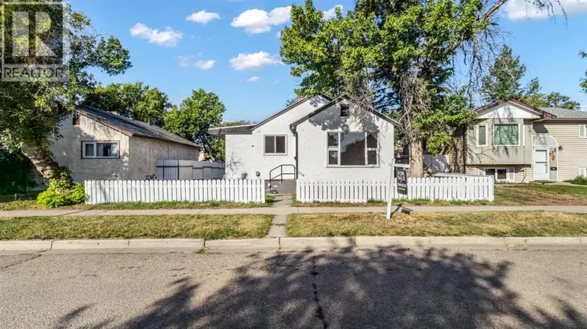 234 14 Street N, Lethbridge, Alberta T1H2V9