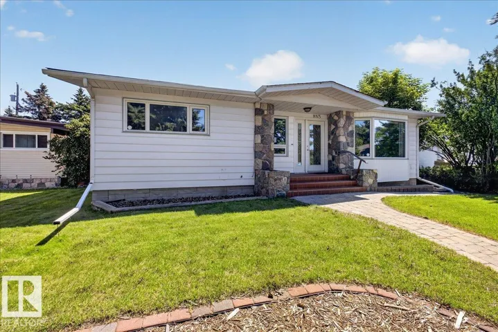 8515 56 ST NW, Edmonton, Alberta T6B1H8