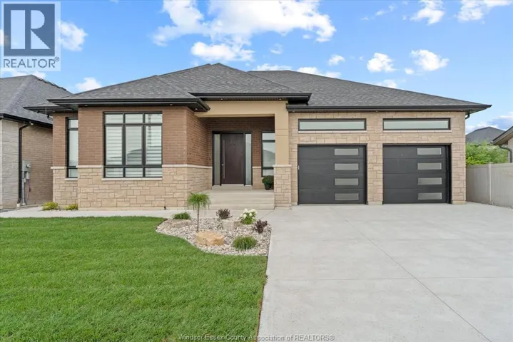 6215 CHESTNUT STREET, LaSalle, Ontario N9H0R5