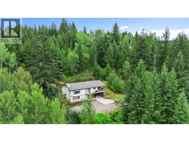 824 Barber Road, Clearwater, British Columbia V0E1N2