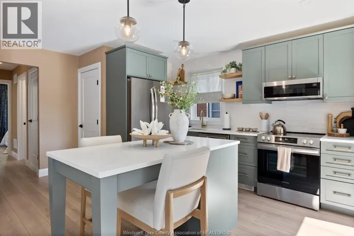 278 ST. PAUL, Windsor, Ontario N8S3K8
