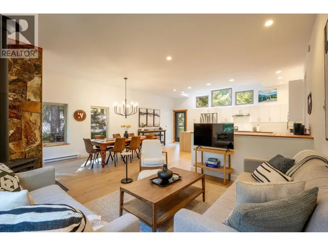 3125 HAWTHORNE PLACE, Whistler, British Columbia V8E0B8